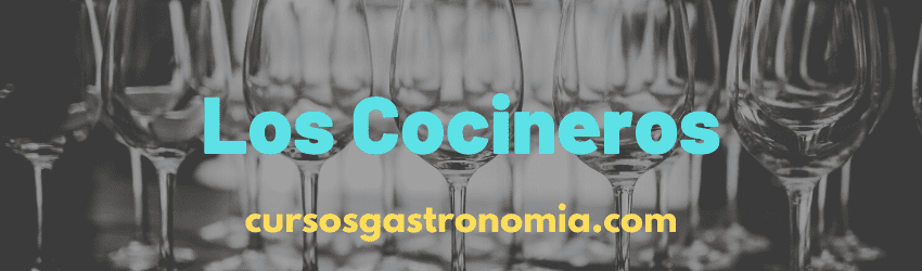 personal de un restaurante cocineros
